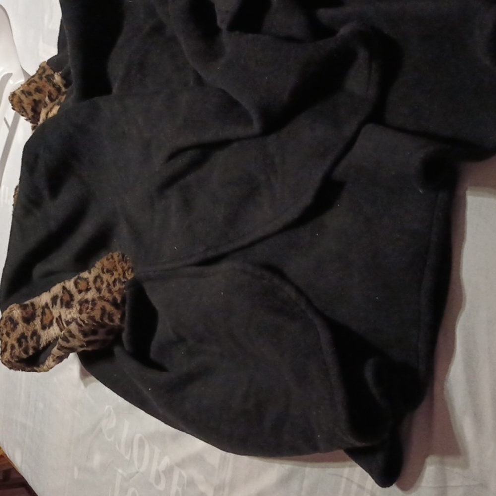 Mixit Black Cape with Leopard Trim - Picture 7 of 11